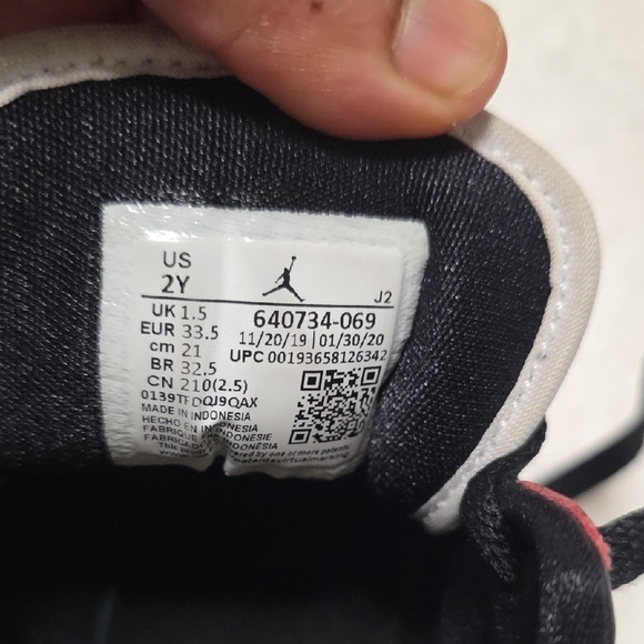 Jordan Kids Shoes Red Black White - Picture 3 of 6